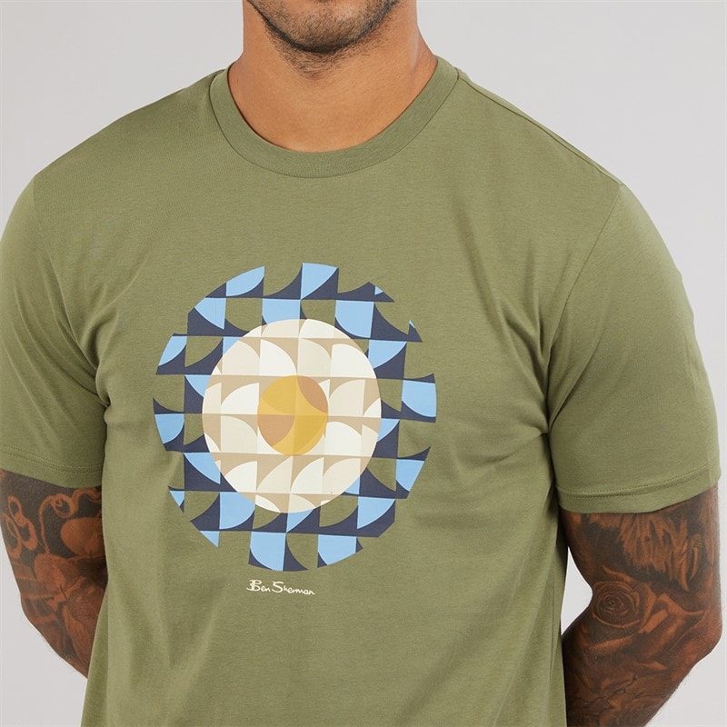 Mens Geo Target T-Shirt Litchen Green - Image 3