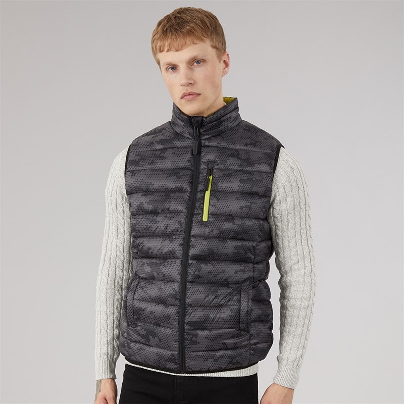 Mens Camo Gattering Gilet Charcoal - Image 3