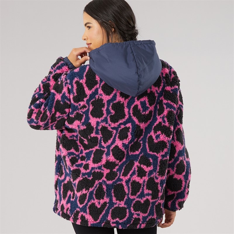 Womens Beline Fleece Leopard - Image 2
