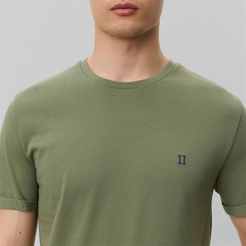 Les Deux Mens Norregaard Contrast T-Shirt Olivine Green - Image 3