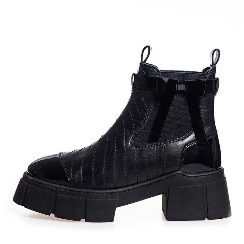 Copenhagen Shoes Womens Falling Boots 0011 Black Patent