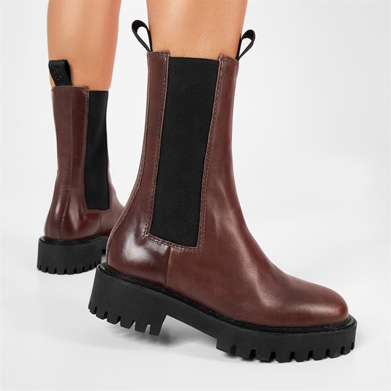 LÄST Womens Angie Chelsea Boots Dark Brown