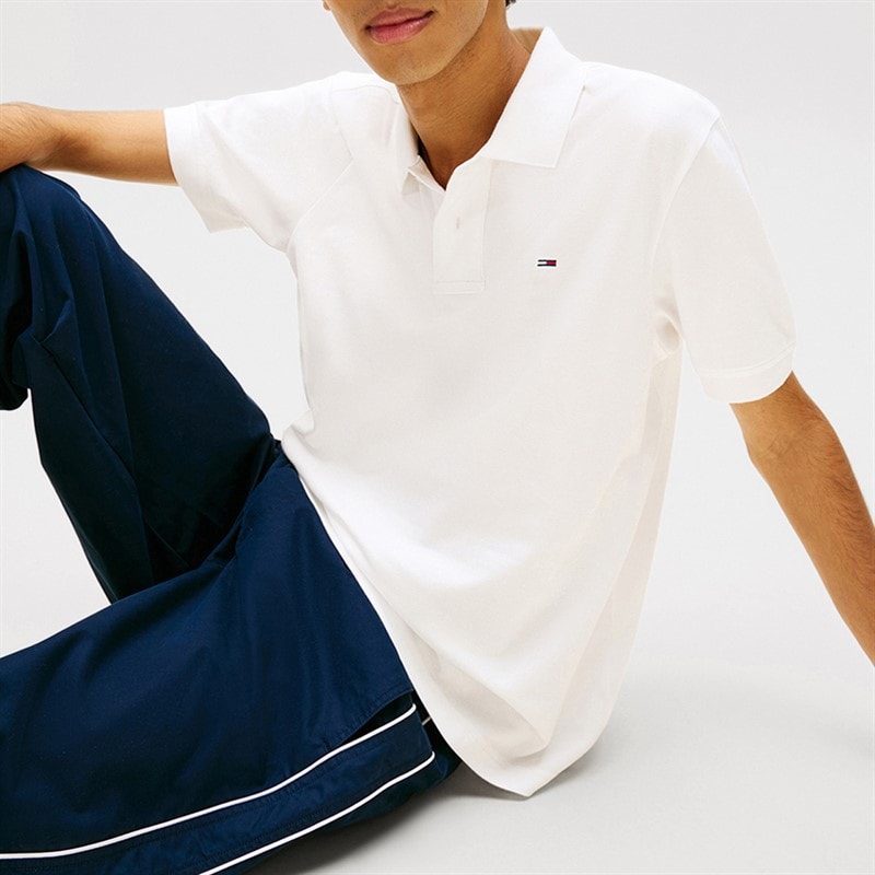 Tommy Jeans Mens Flag Regular Fit Pique Polo Shirt White - Image 4