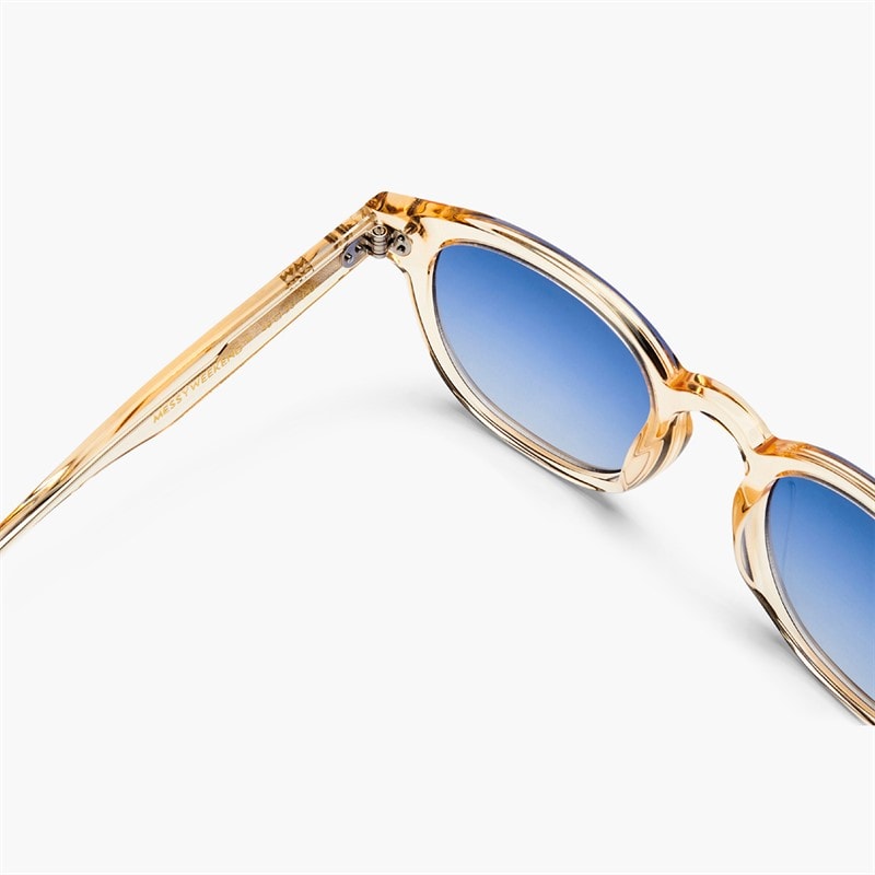 MessyWeekend Bille Sunglasses Champagne - Image 3