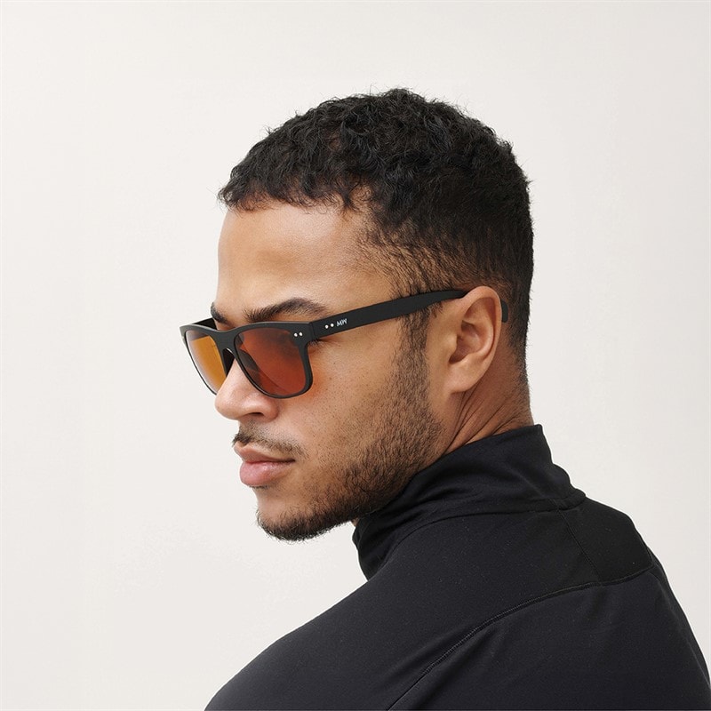 MessyWeekend Tempo Sunglasses Black - Image 4