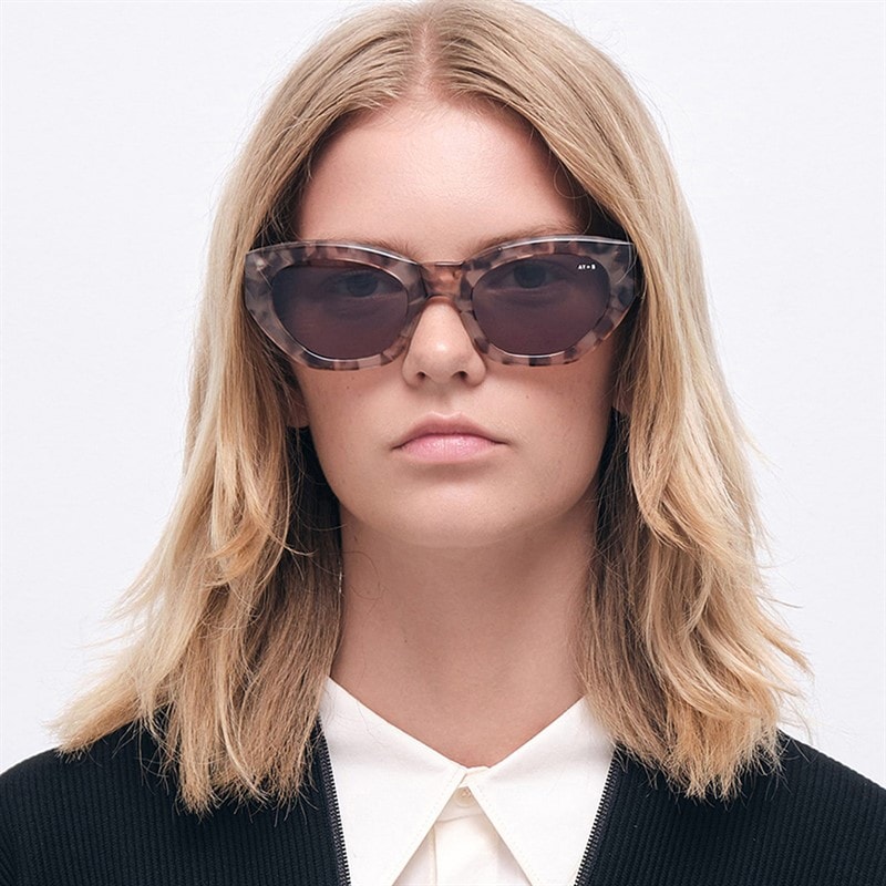 AY Studios Blaze Sunglasses Confidential Pink - Image 4
