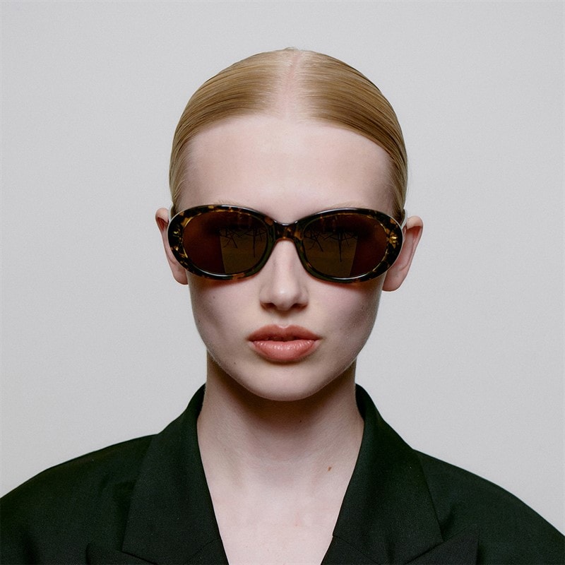 A Kjærbede Anma Sunglasses Black/Yellow Tortoise - Image 4