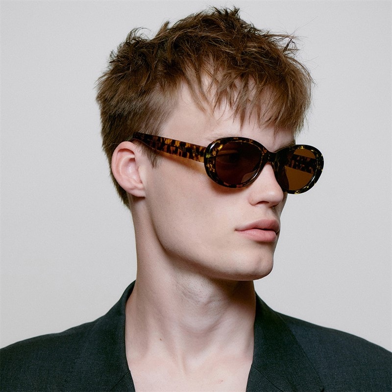 A Kjærbede Anma Sunglasses Black/Yellow Tortoise - Image 5