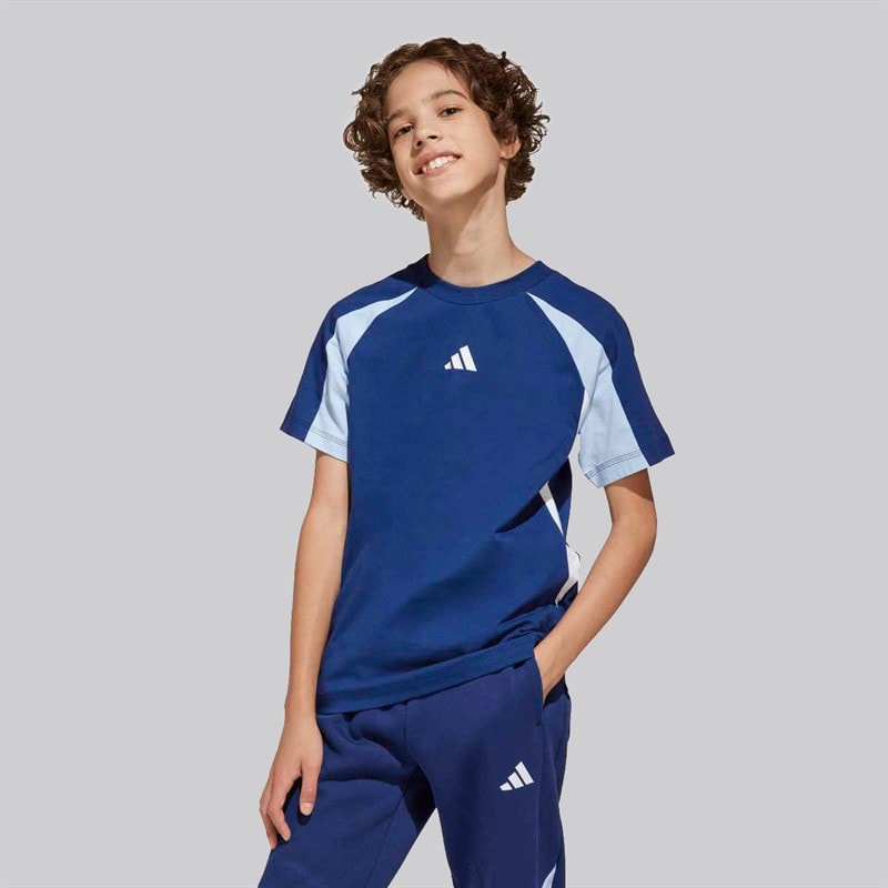 adidas Junior Boys Seasonal Essentials Colourblock T-Shirt Dark Blue/Glow Blue/White - Image 2