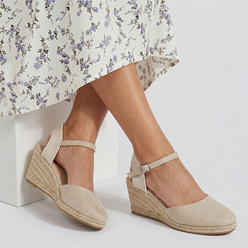 Brave Soul Womens Berry Wedge Espadrille Sandals Beige