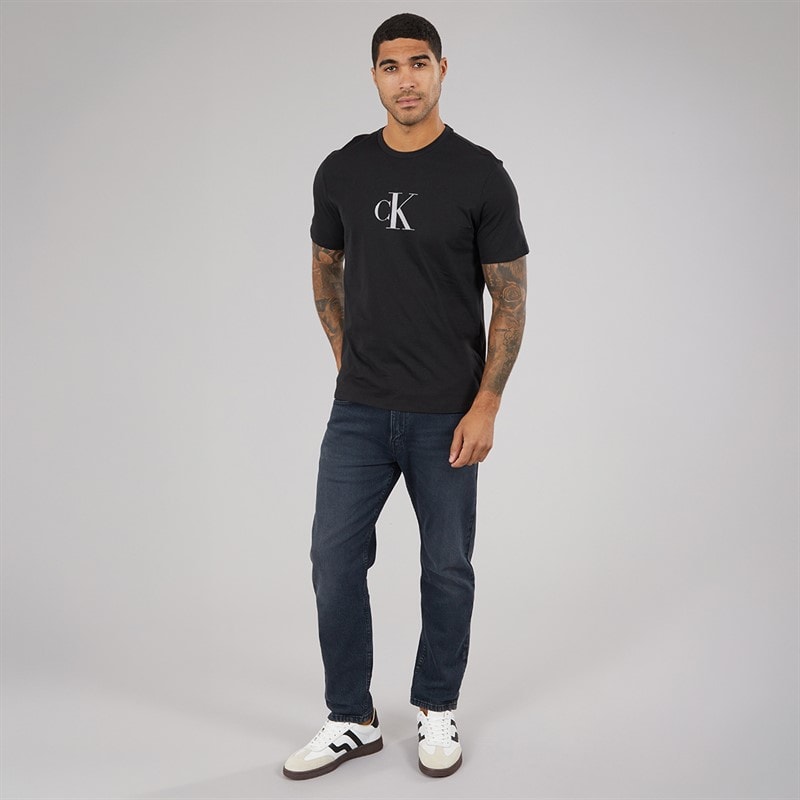 Calvin Klein Mens Short Sleeve Distress Short Sleeve Mono Graphic T-Shirt Black - Image 4