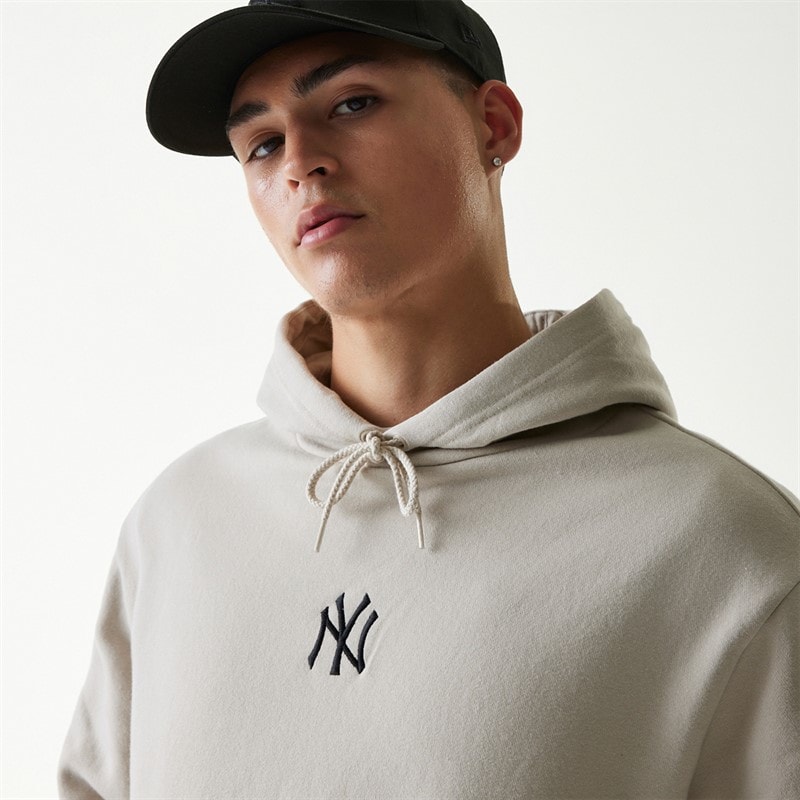 New Era Mens New York Yankees Hoodie Light Beige - Image 3
