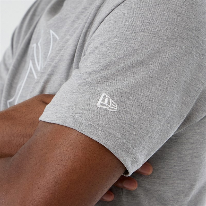 New Era Mens New York Yankees T-Shirt Grey Med - Image 4
