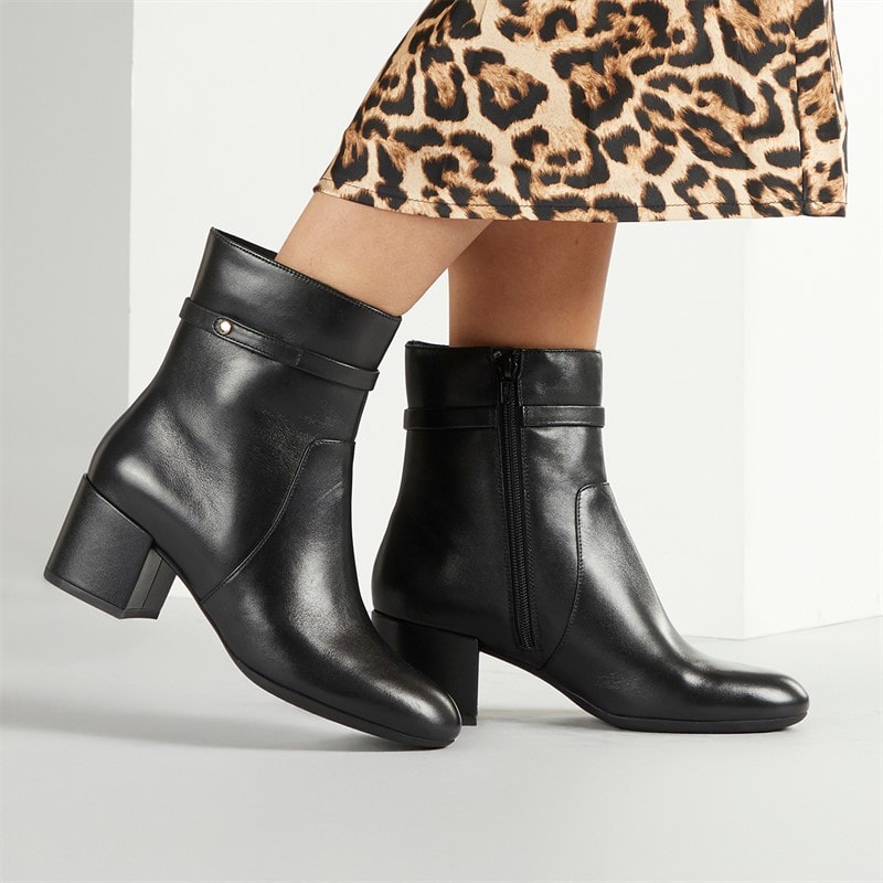 GEOX Womens Eleana Ankle Boots Black