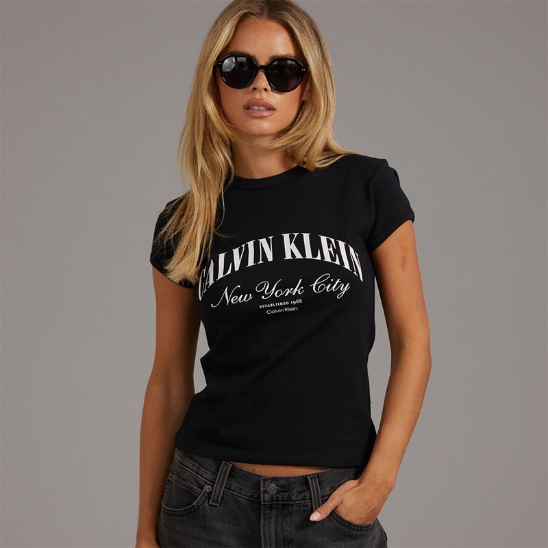 Calvin Klein Jeans Womens Graphic Logo T-Shirt Black