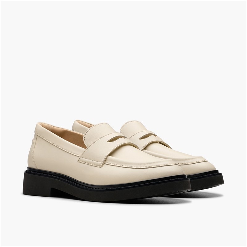Clarks Womens Splend Edge Loafers Cream Leather - Image 4