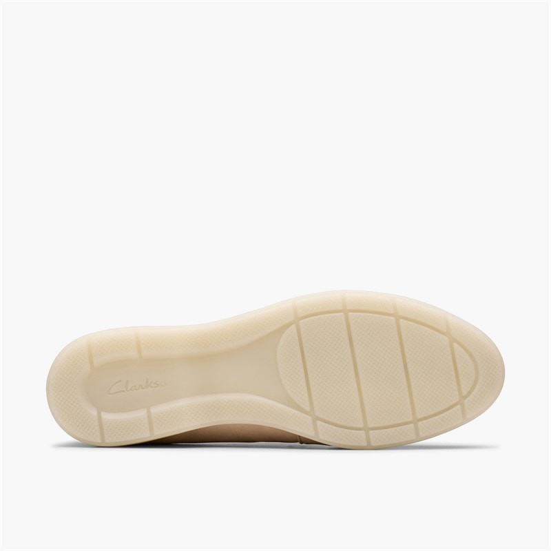 Clarks Womens Narini Edge Loafers Sand Suede - Image 3