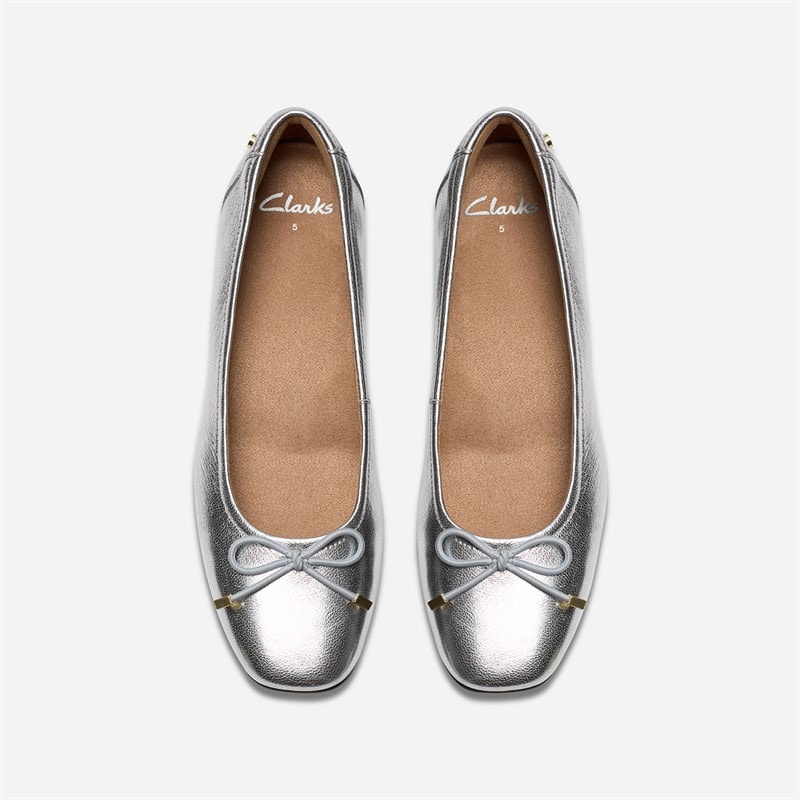 Clarks Womens Candra Light Shoes Silver Metallic - Image 2
