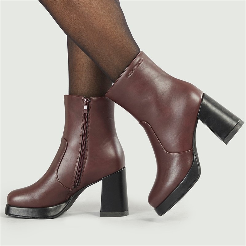 French Connection Womens Square Toe Heel Boots Burgundy