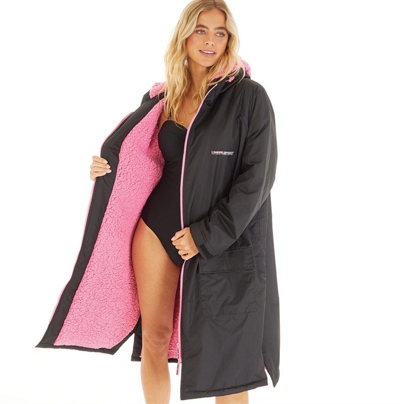L'amore Couture Womens Luna Waterproof Changing Robe Black/Pink - Image 3