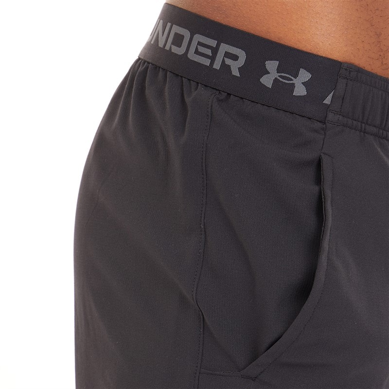Under Armour Mens UA Vanish Woven 6 Inch Shorts Black/Pitch Grey - Image 3