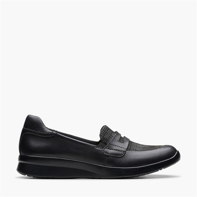 Clarks Womens Ellowyn Penny Loafers Black Leather