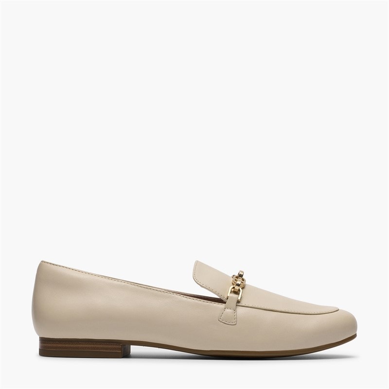 Clarks Womens Tamna Iris Loafers White Leather