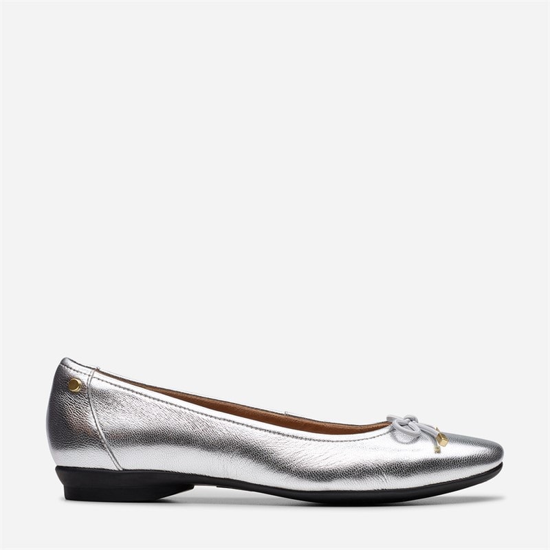Clarks Womens Candra Light Shoes Silver Metallic